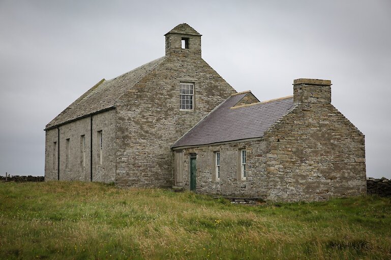North Ronaldsay's New Kirk and Archive (image courtesy of orkney.com)